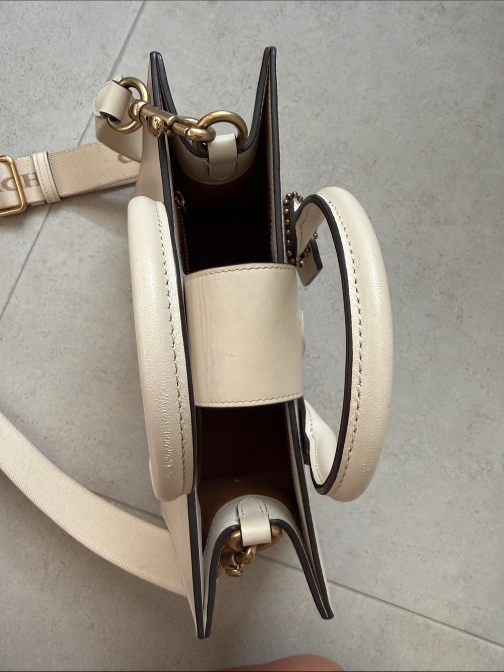 COACH Cream Leather Top-Handle Satchel with Logo and Signature Crossbody Strap - Picture 12 of 14